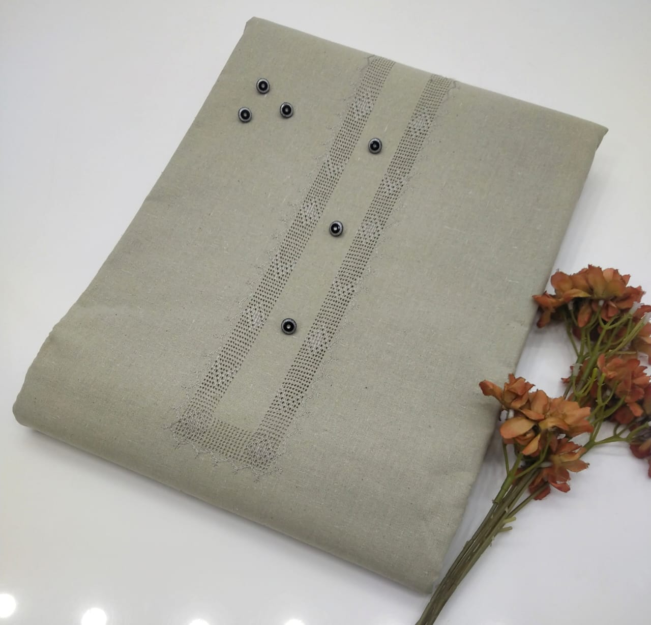 Beautiful Gents Winter collection Hand Embroidery Takashi Gala Neat work Stuff Pure Khaddar karandi fine Premium Quality... With 6 Button 🎁 ..