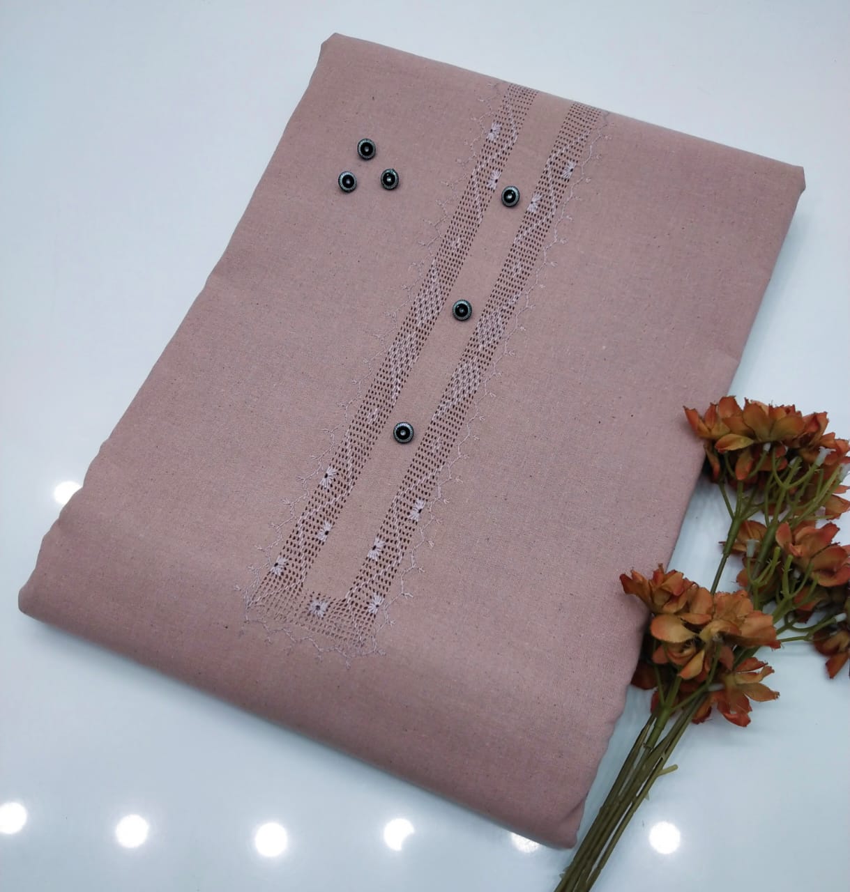 Beautiful Gents Winter collection Hand Embroidery Takashi Gala Neat work Stuff Pure Khaddar karandi fine Premium Quality... With 6 Button 🎁 ..