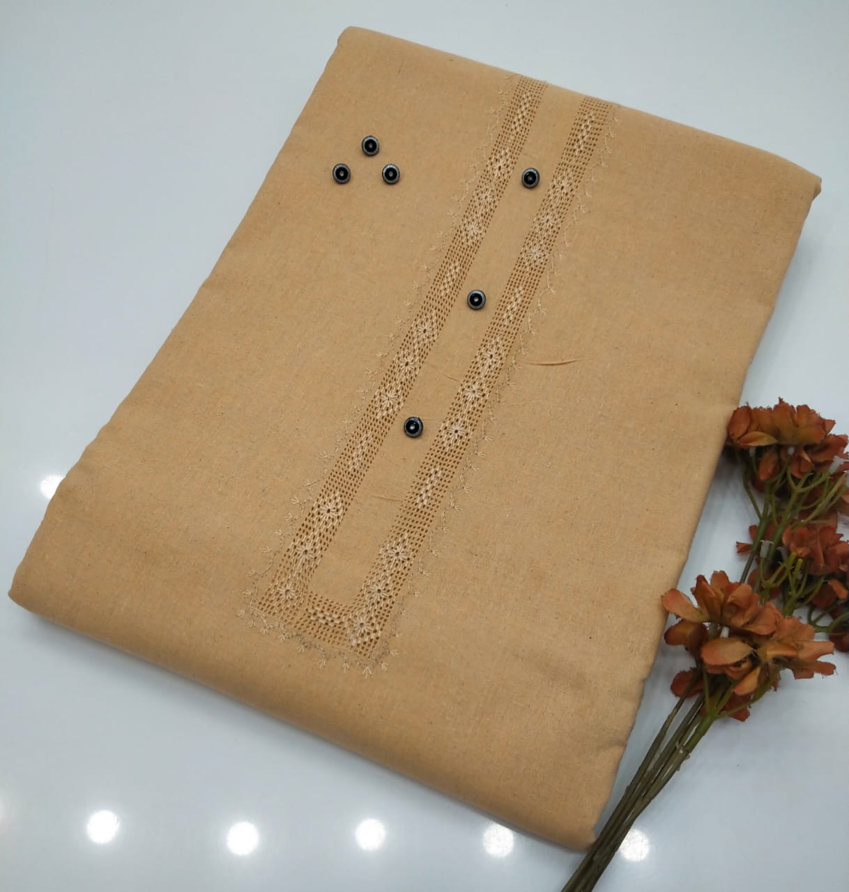 Beautiful Gents Winter collection Hand Embroidery Takashi Gala Neat work Stuff Pure Khaddar karandi fine Premium Quality... With 6 Button 🎁 ..