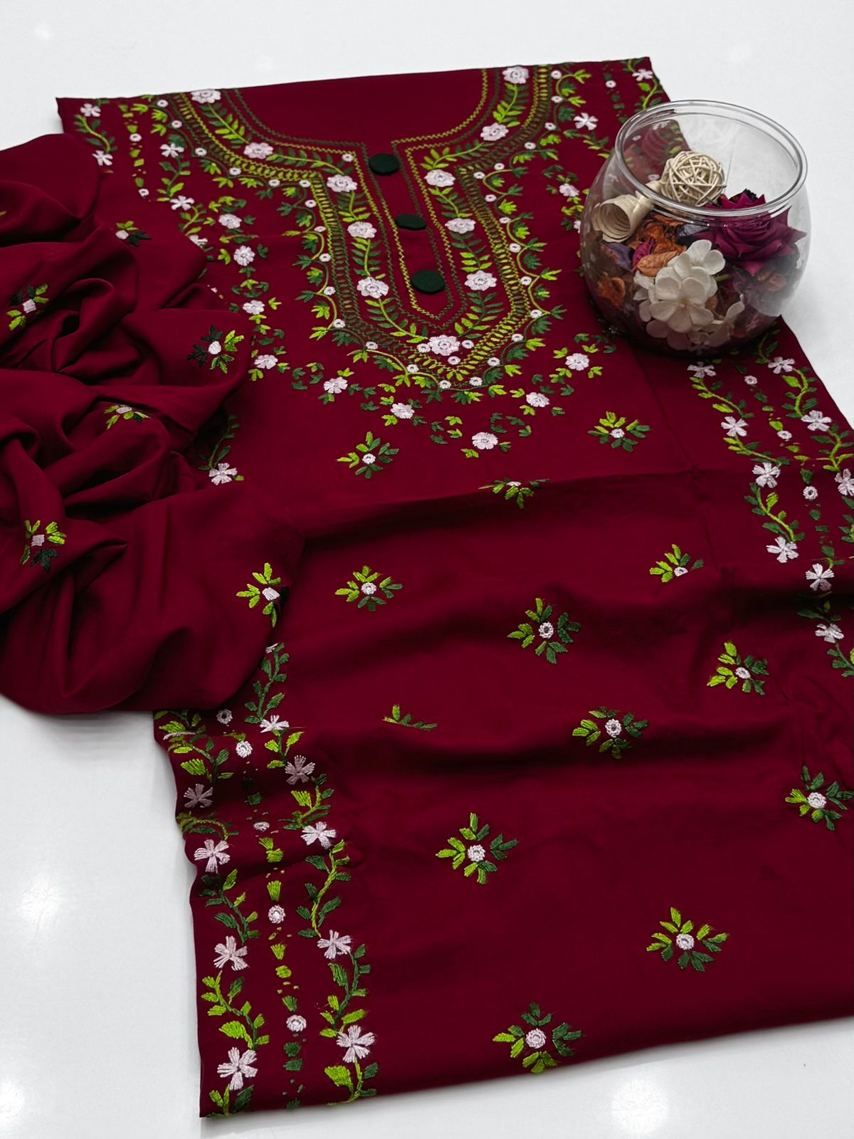 Winter Collection Linen Handmade Pakka Shehsa Work Shirt ,Plane Trouser And Linen Shawl 3Pc Dress